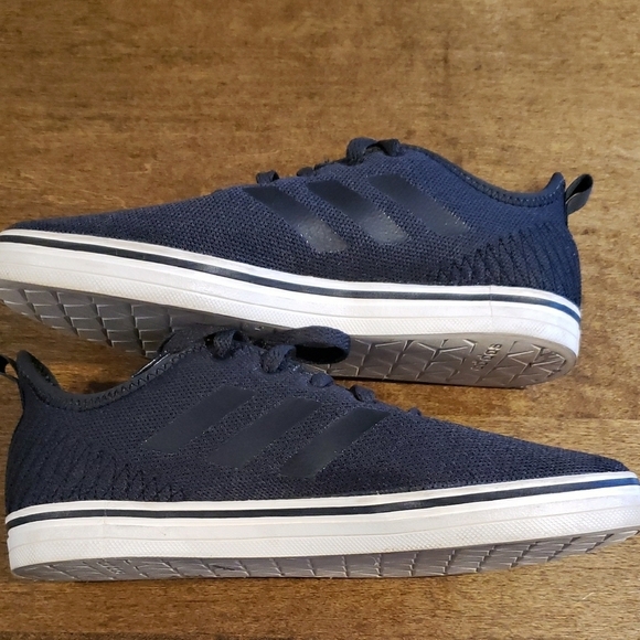Adidas Men's Navy Sneakers - Picture 11 of 16